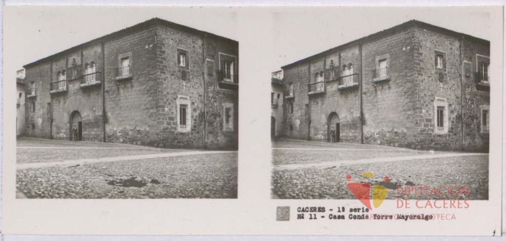 Fotografías estereoscópicas de Cáceres: Casa Conde Torre Mayoralgo