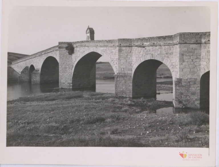 Galisteo: Puente sobre el Jerte