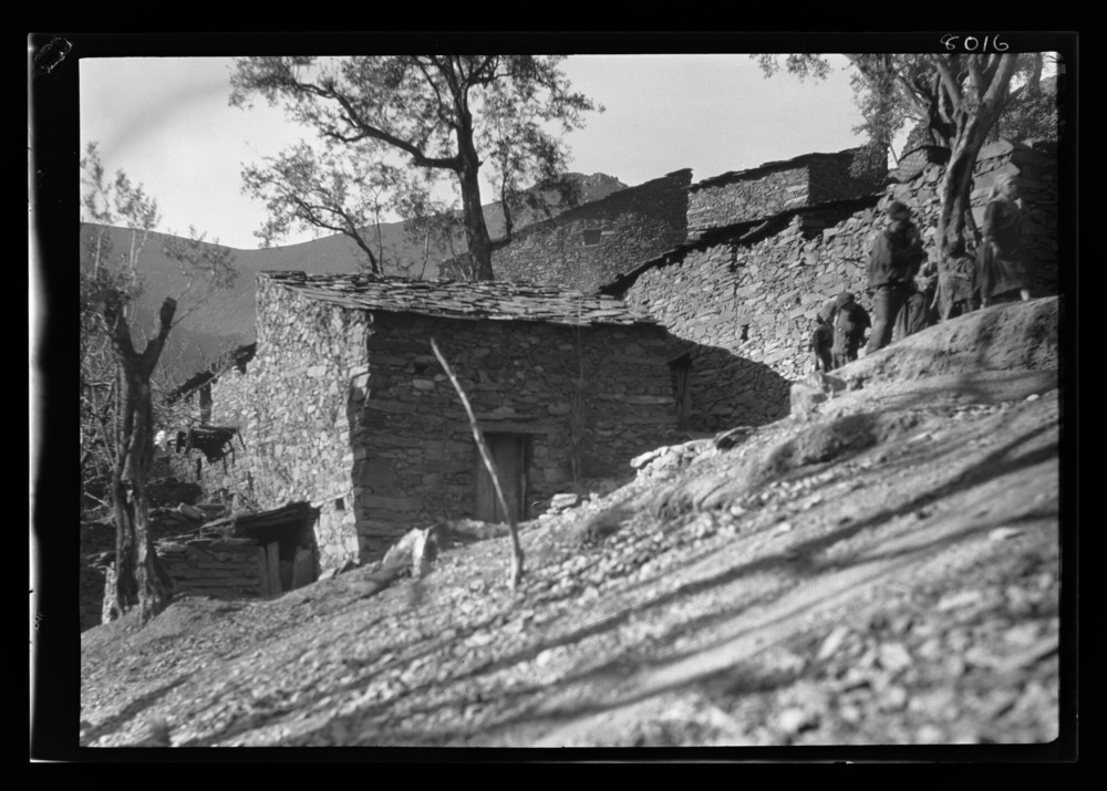 Grupo de casas en una ladera