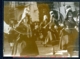 Grupo de personas con trajes típicos en la plaza Mayor, 1950