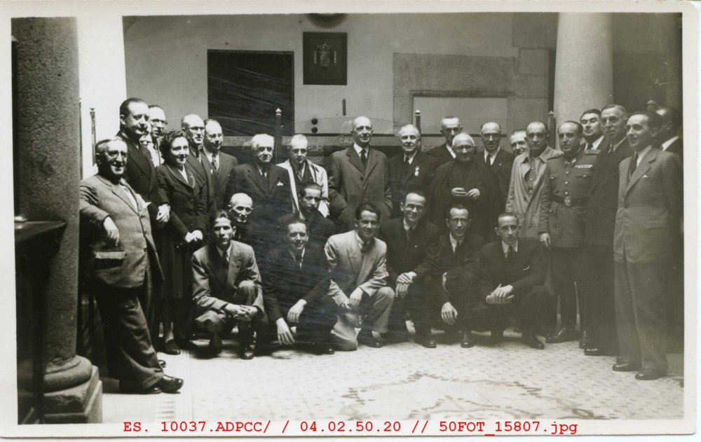 Grupo de trabajadores de la Caja de Ahorros de Cáceres