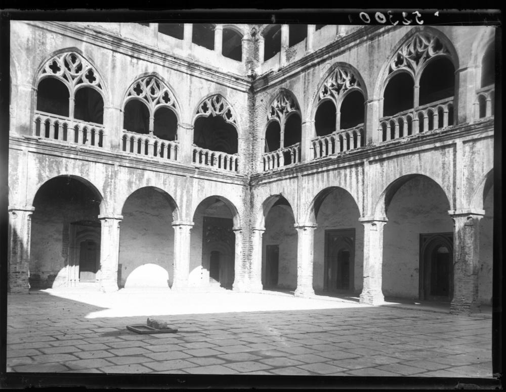 Guadalupe: monasterio. Patio