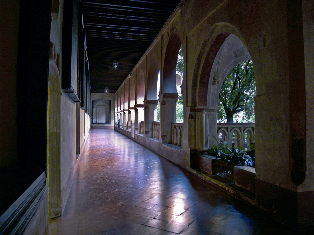 Guadalupe. Real Monasterio de Santa María. Claustro