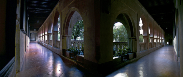 Guadalupe. Real Monasterio de Santa María. Claustro