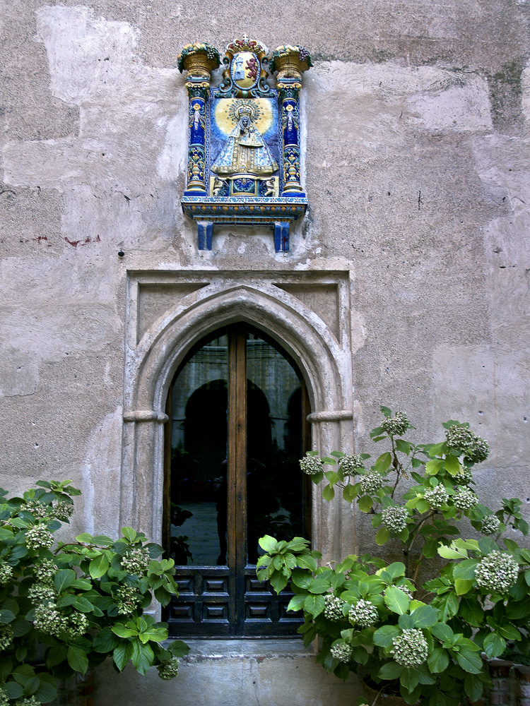 Guadalupe. Real Monasterio de Santa María. Puerta