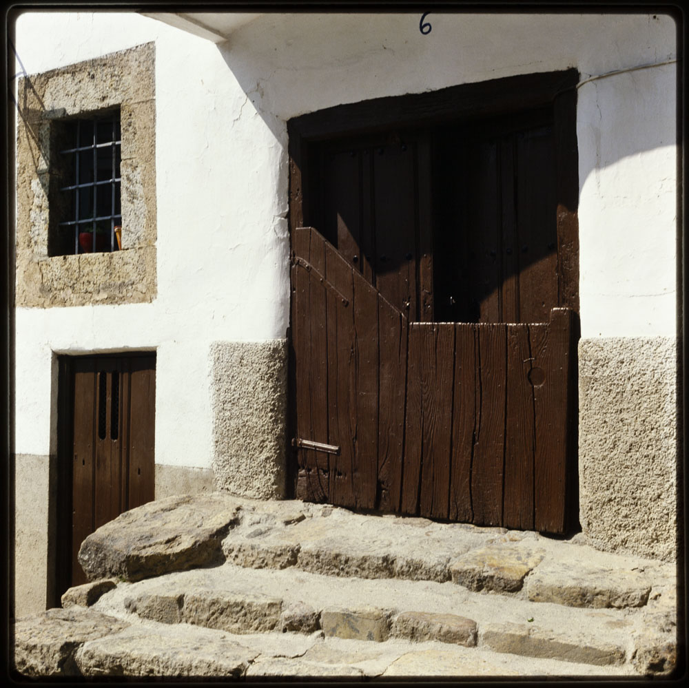 Hervás, Cáceres. Un portalón