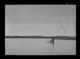 Hombre pescando en una charca grande · Ruth Matilda Anderson, 1928