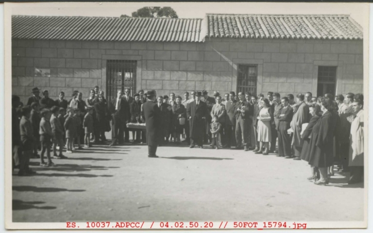 Inauguración del Coto Apícola establecido en el Colegio
