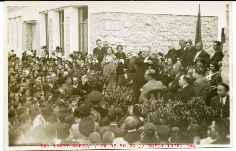 Inauguración del grupo escolar «León Leal» en Casar de Cáceres
