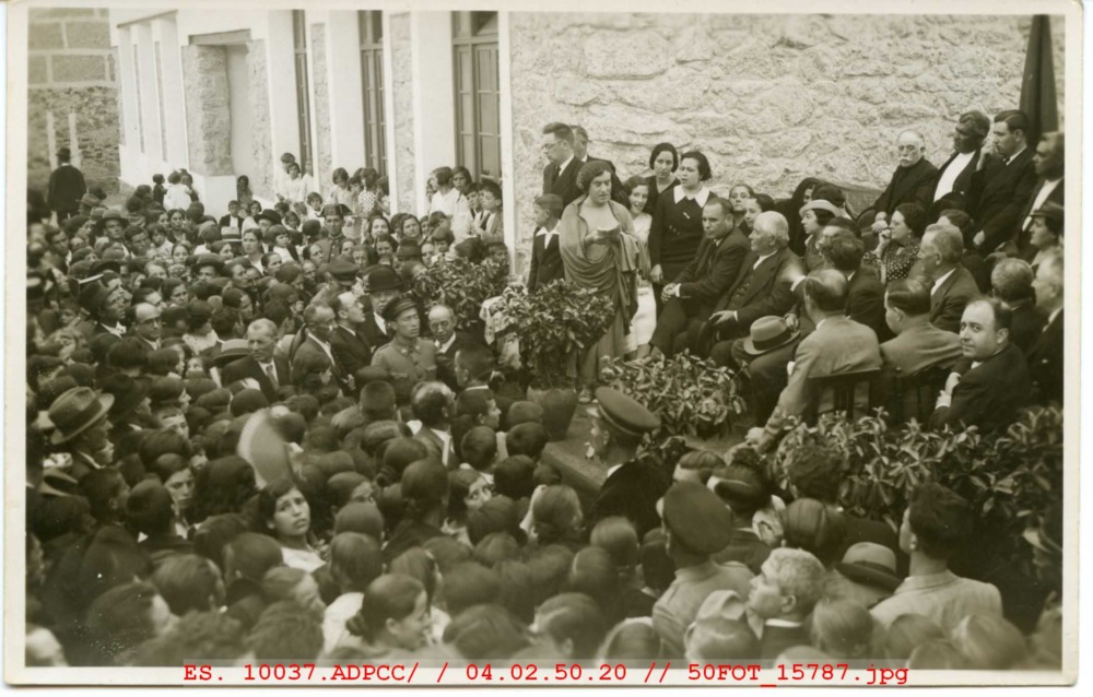 Inauguración del grupo escolar «León Leal» en Casar de Cáceres