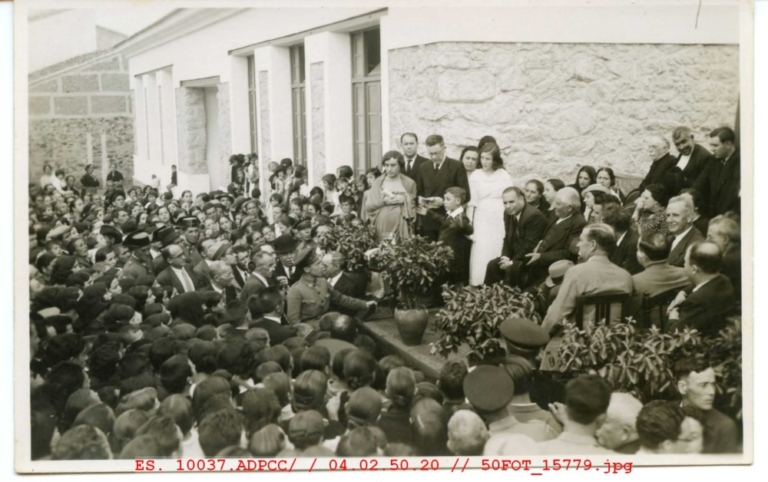 Inauguración del grupo escolar «León Leal» en Casar de Cáceres