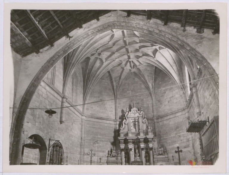 Interior Iglesia parroquial de Torre de Don Miguel