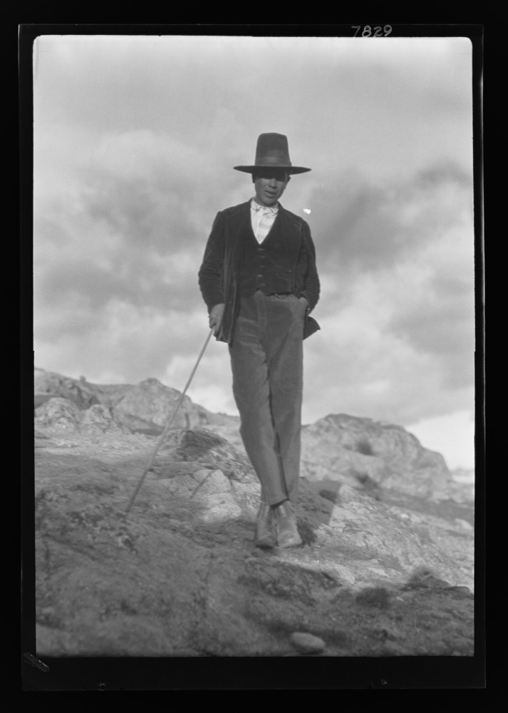 Joaquín, gitano, marido de Dolores