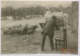 Joaquín Sorolla pintando en Plasencia · Photo-Art Díez, 1917
