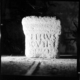 Lápida PELLIUS, de Cáceres · Carlos Callejo Serrano, 1960