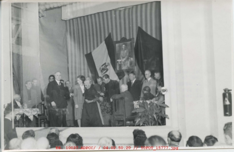 León Leal en el acto celebrado en el Teatro de Hervás