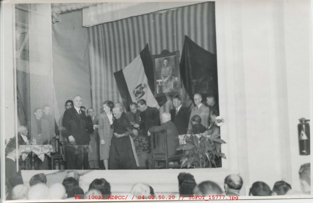 León Leal en el acto celebrado en el Teatro de Hervás