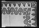 Manta de lana blanca tejida en casa con cenefas de paño · Ruth Matilda Anderson, 1928