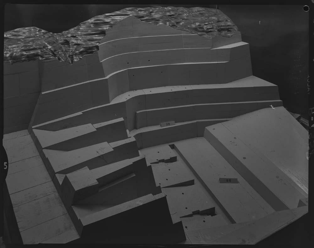 Maqueta de la presa de Alcántara · Juan Miguel Pando Barrero, 1967
