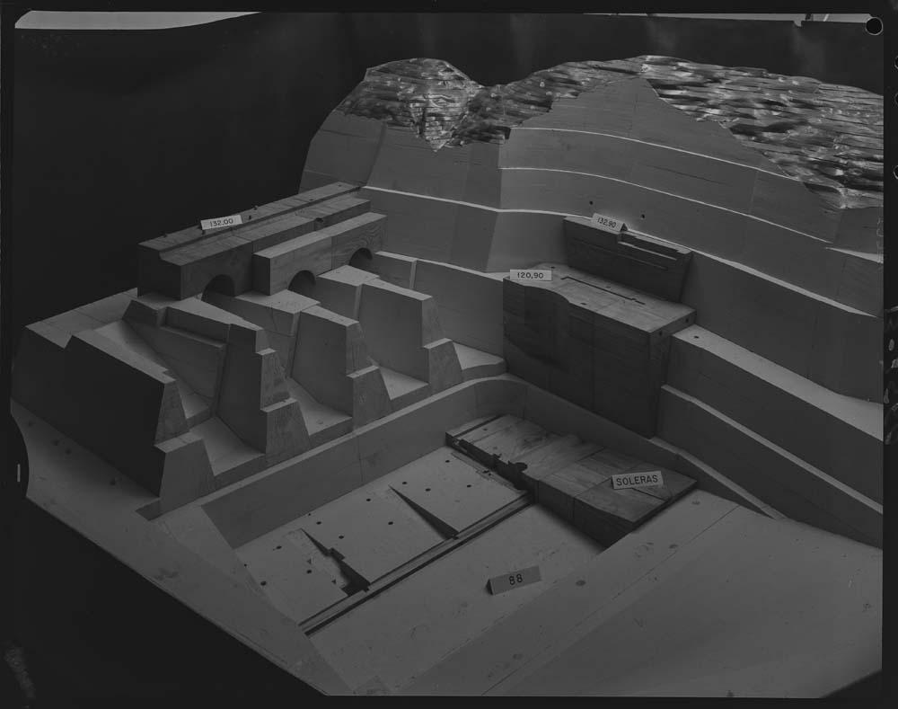 Maqueta de la presa de Alcántara
