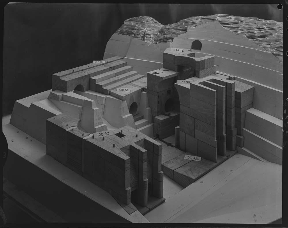Maqueta de la presa de Alcántara