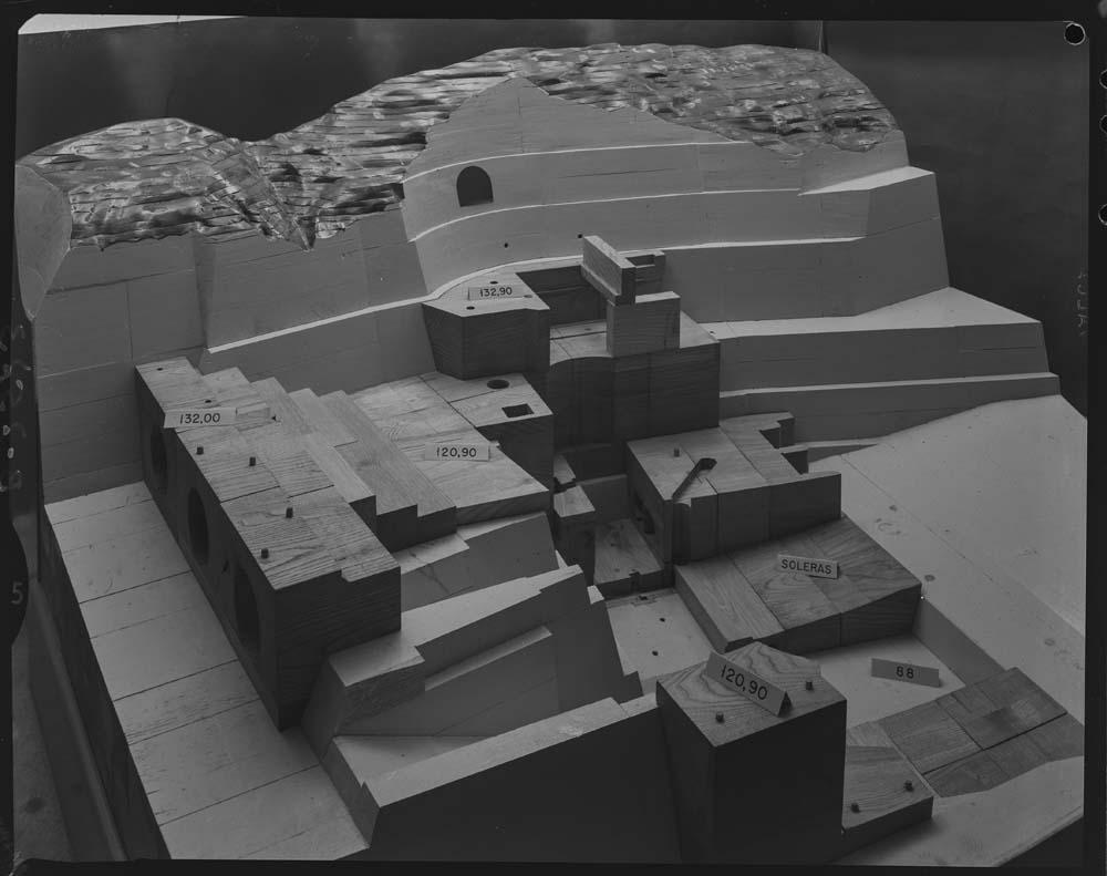 Maqueta de la presa de Alcántara · Juan Miguel Pando Barrero, 1967