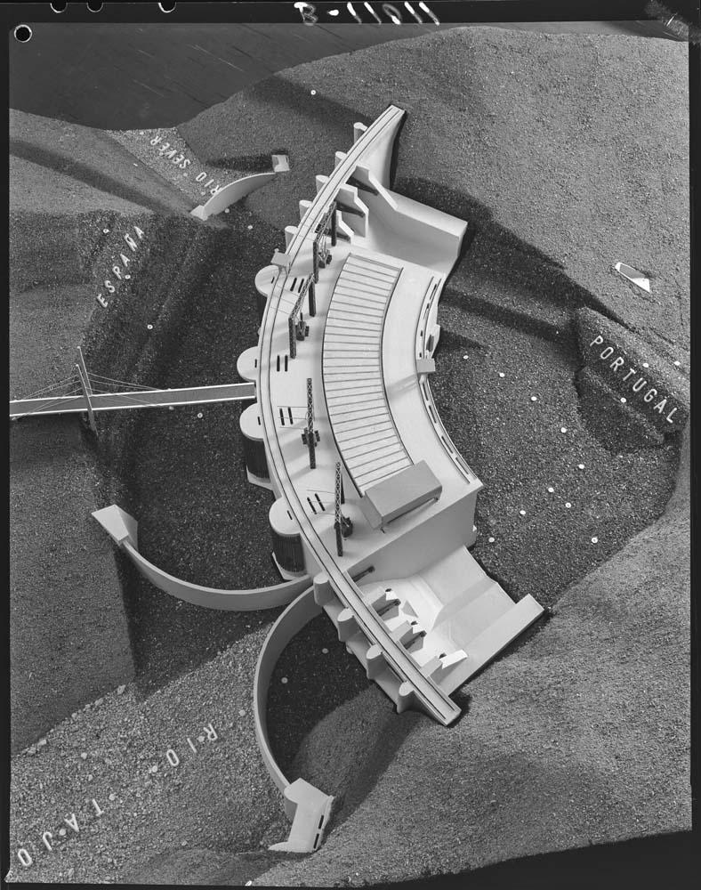 Maqueta de la presa de Cedillo