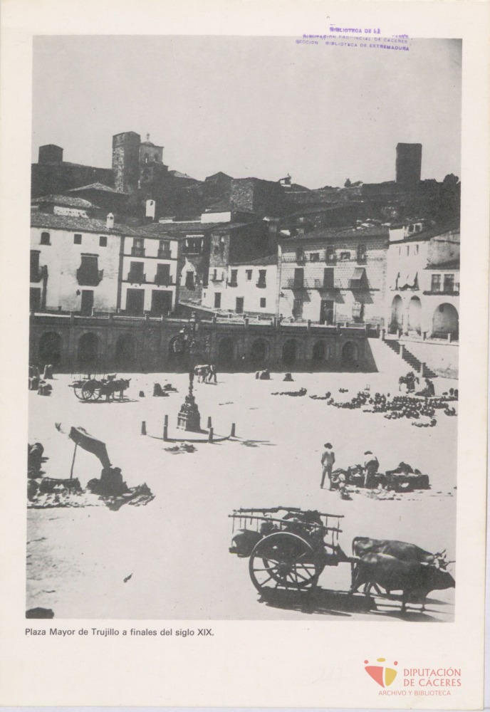 Mercado en la Plaza Mayor de Trujillo