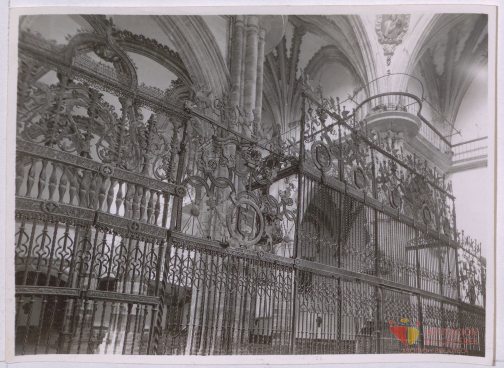 Monasterio de Guadalupe: Verja de la capilla