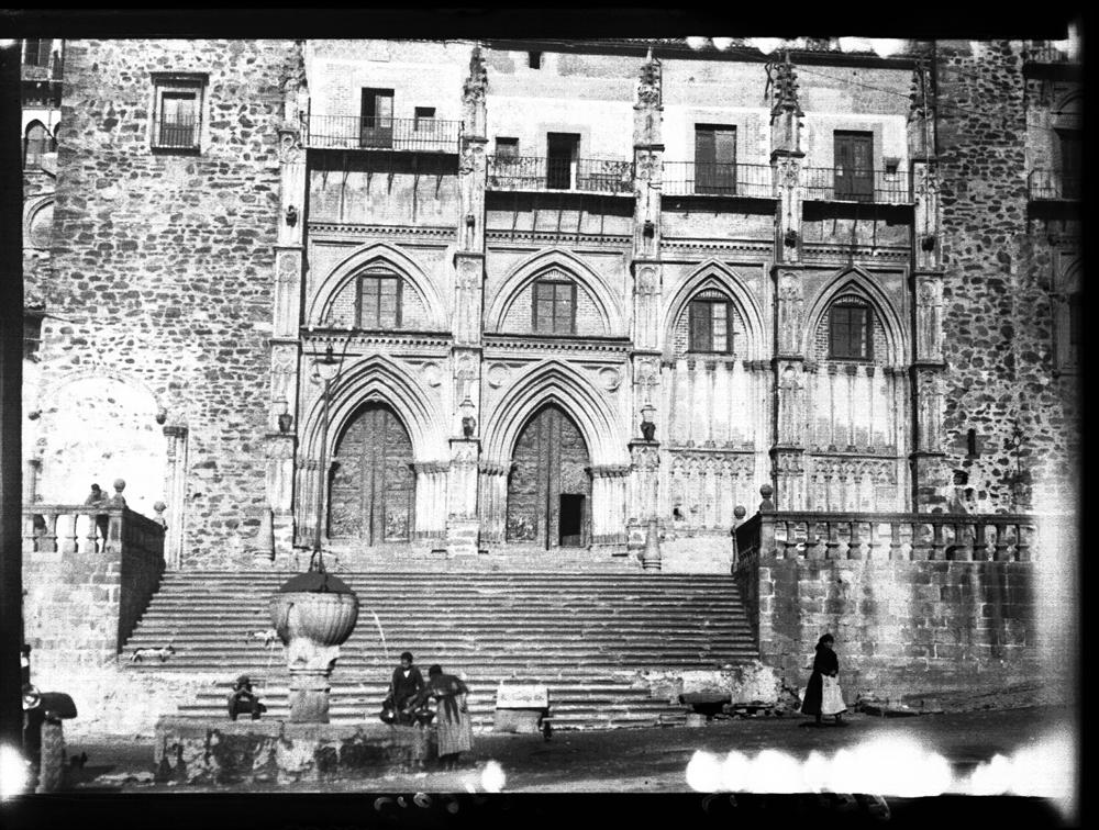Monasterio. Fachada principal