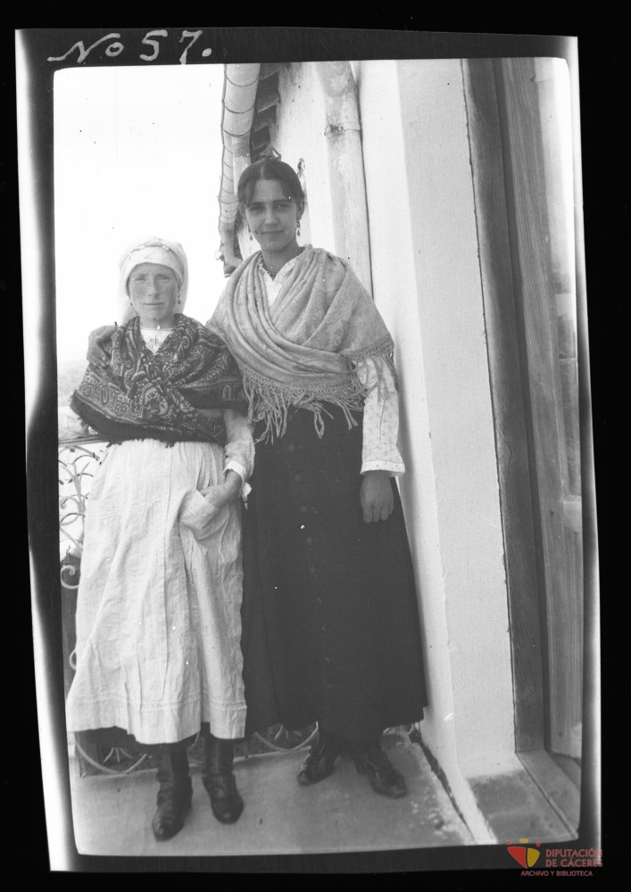 Mujeres en un balcón