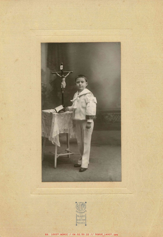 Niño de comunión