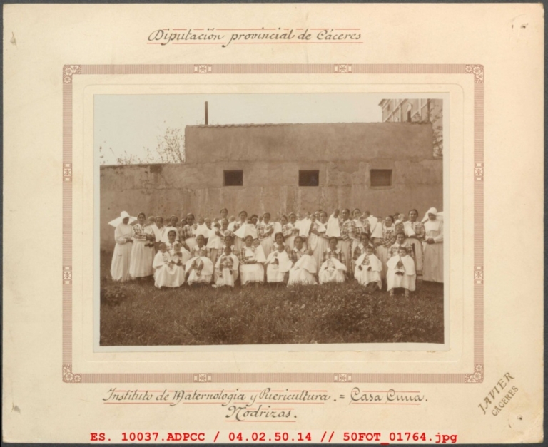 Nodrizas de la Casa Cuna