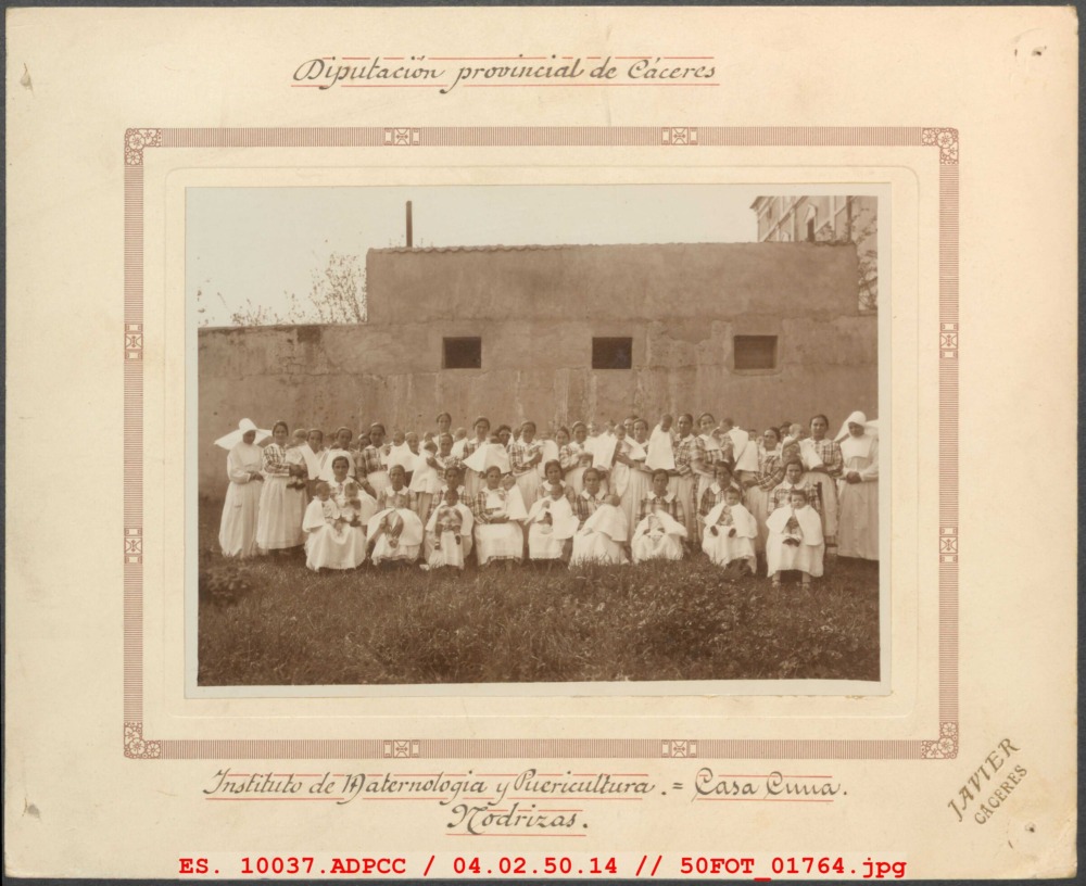 Nodrizas de la Casa Cuna