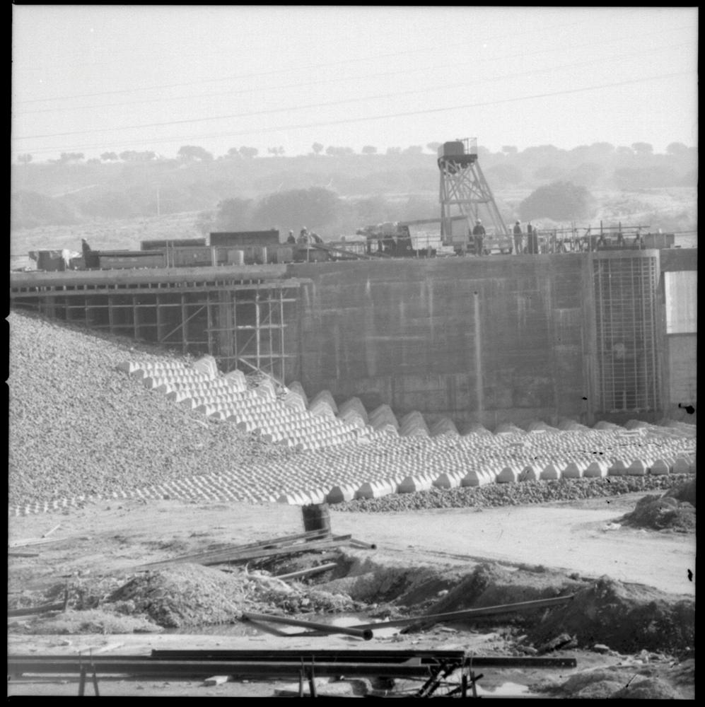 Obras de la central nuclear de Almaraz · Juan Miguel Pando Barrero, 1976