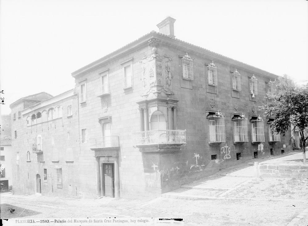 Palacio del Marqués de Santa Cruz Paniagua, hoy colegio