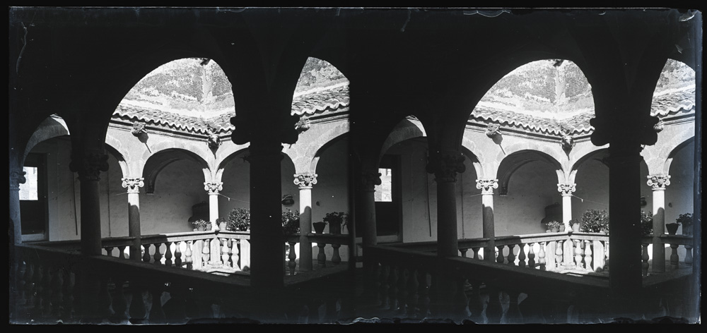 Patio de la casa de los Perero