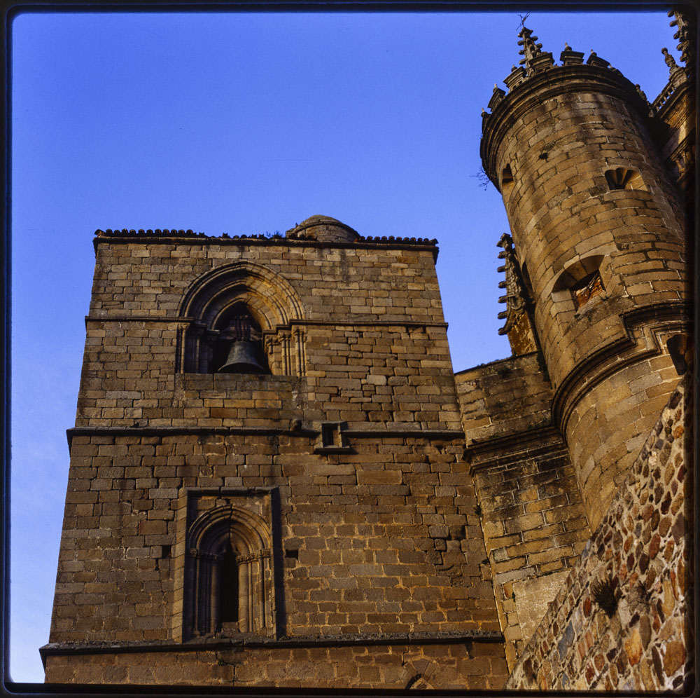 Plasencia. Torre románica de la catedral · Luis Agromayor