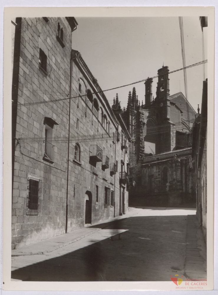 Plasencia: Un aspecto de la Catedral