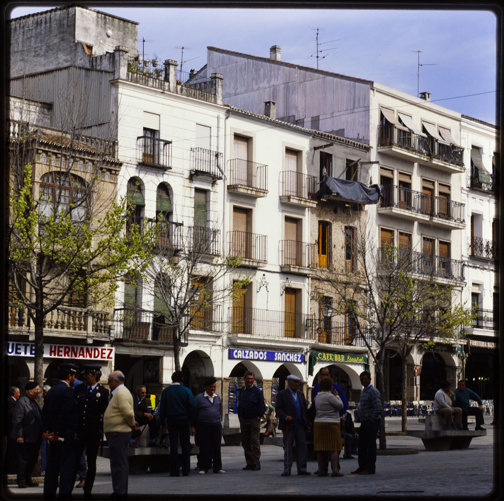 Plasencia. Un aspecto de la plaza Mayor · Luis Agromayor