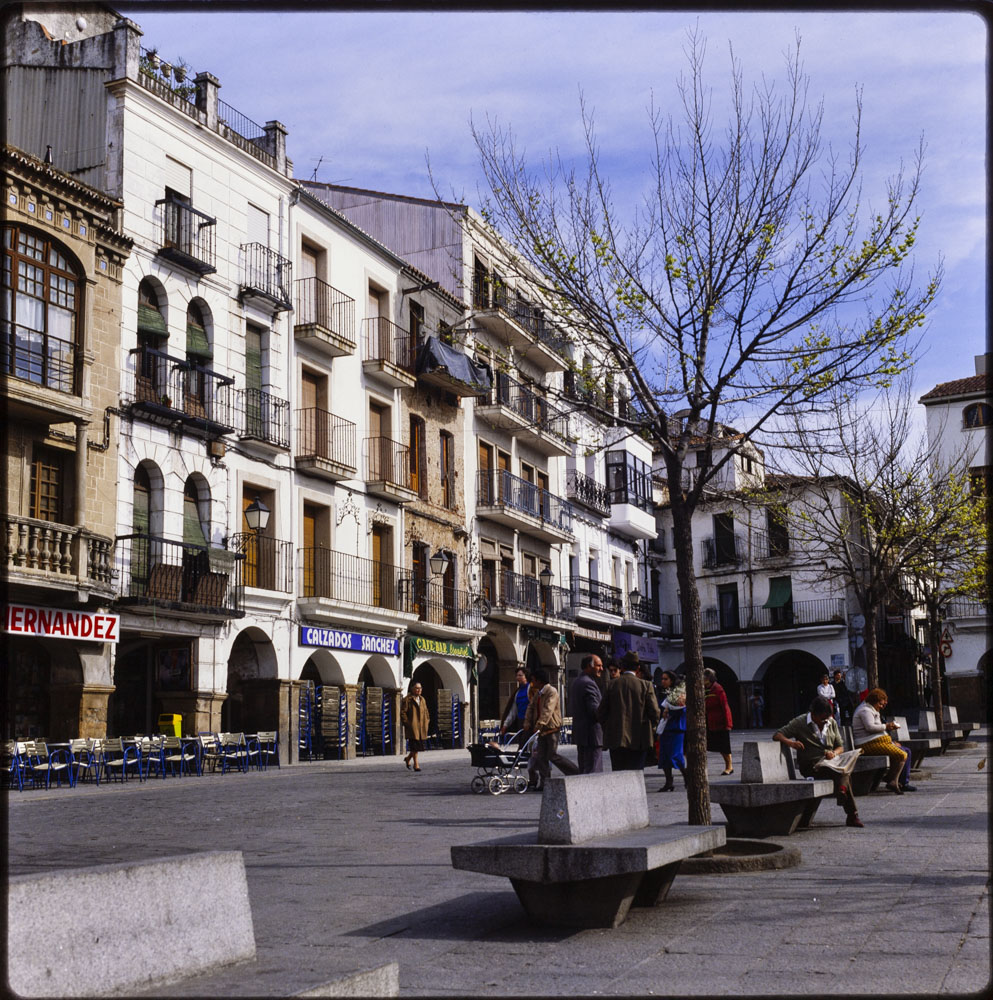 Plasencia. Un aspecto de la plaza Mayor