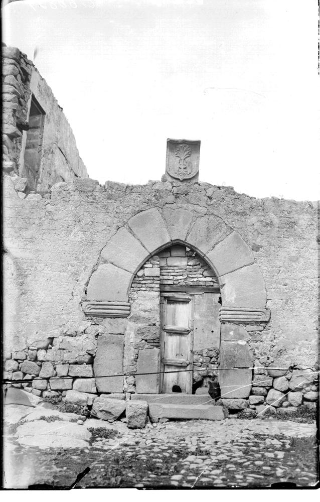 Portada de la casa donde nació Pizarro