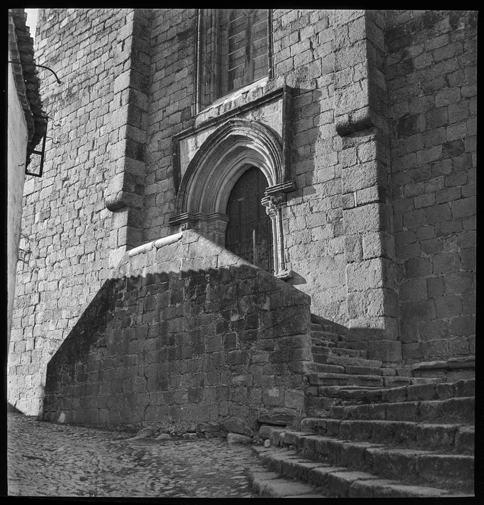 Portada de la iglesia de Santa María la Mayor
