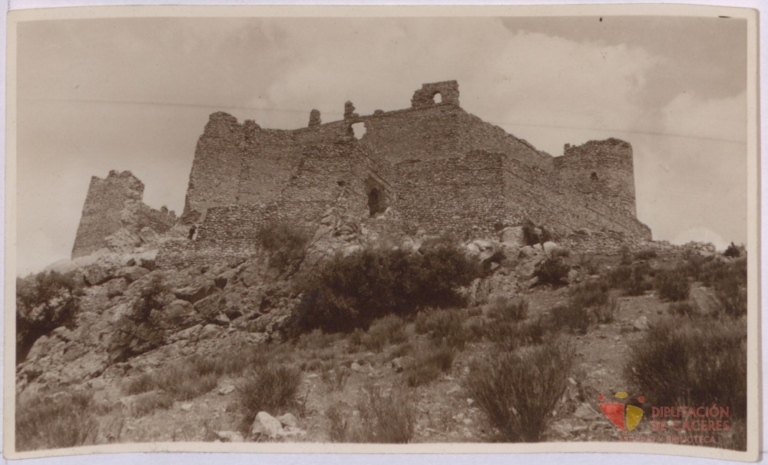 Portezuelo: vista general del castillo