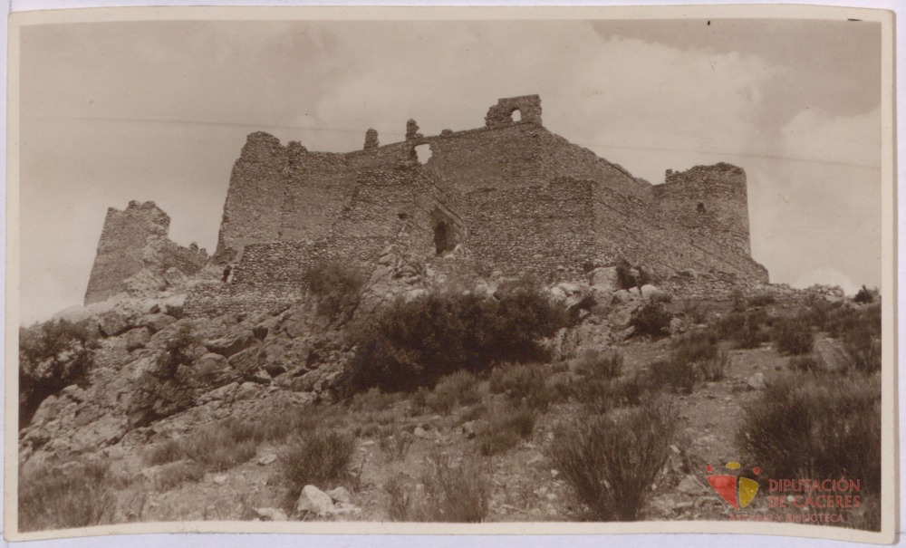 Portezuelo: vista general del castillo