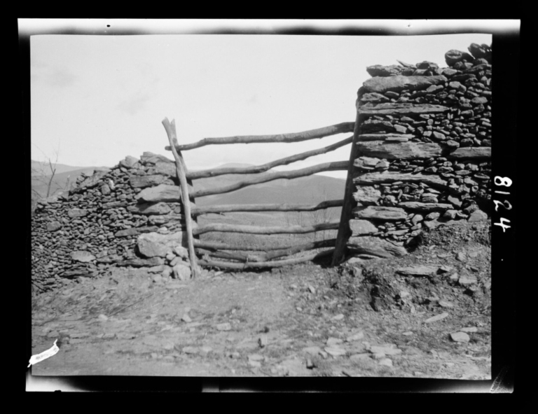 Portillo de una finca
