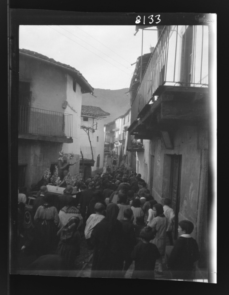 Procesión por el pueblo