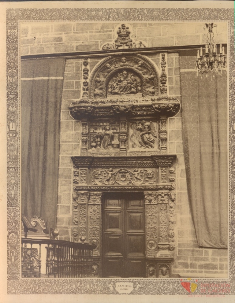 Puerta de la Sacristía de la Catedral de Plasencia