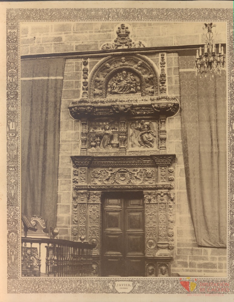 Puerta de la Sacristía de la Catedral de Plasencia