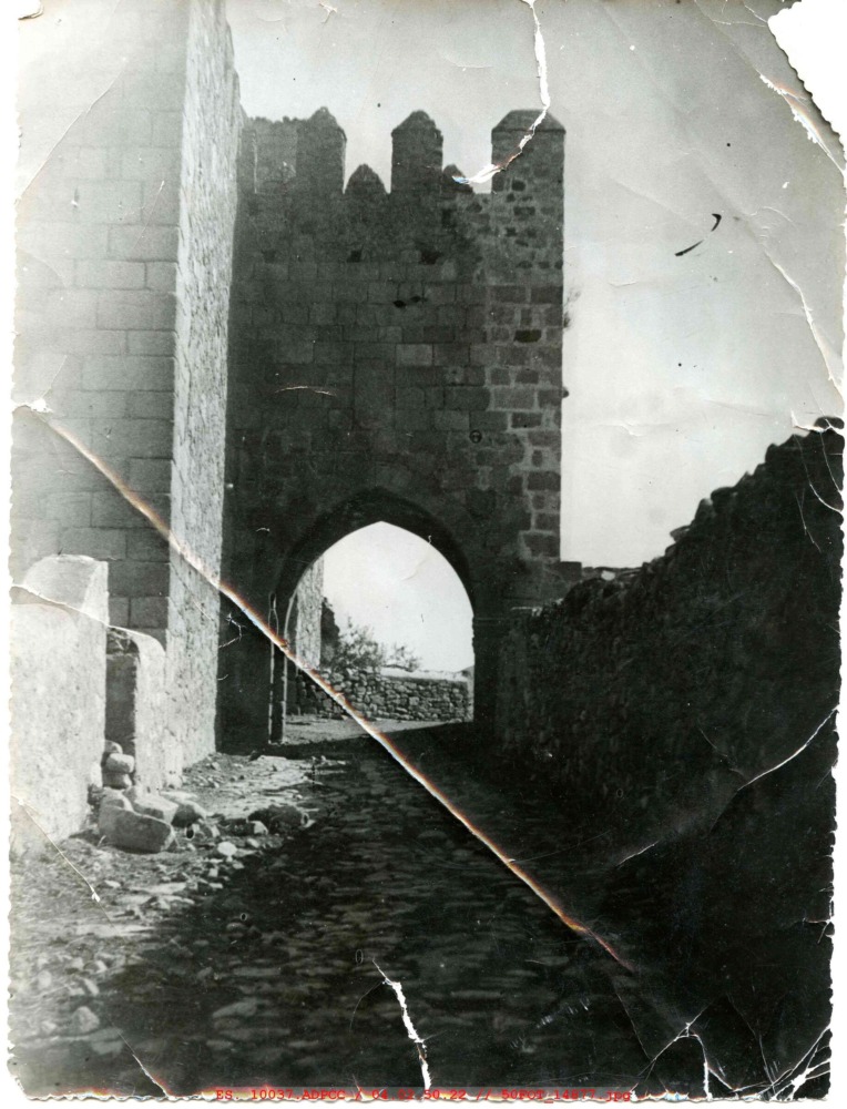 Puerta del Triunfo en Trujillo